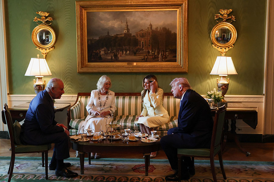 Suzanne Plunkett / Reuters