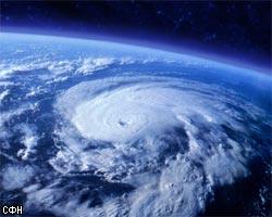 На острова Кука надвигается мощный циклон