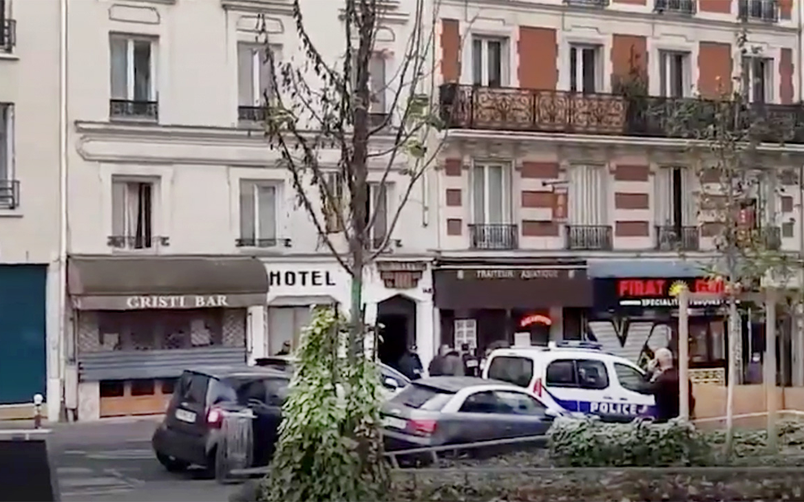В Париже задержали мужчину с мачете