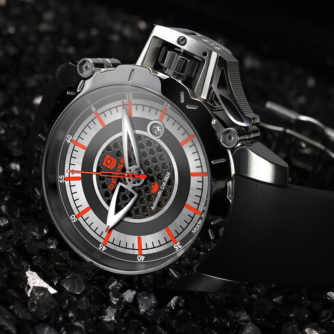 Часы Moto Style, Denissov