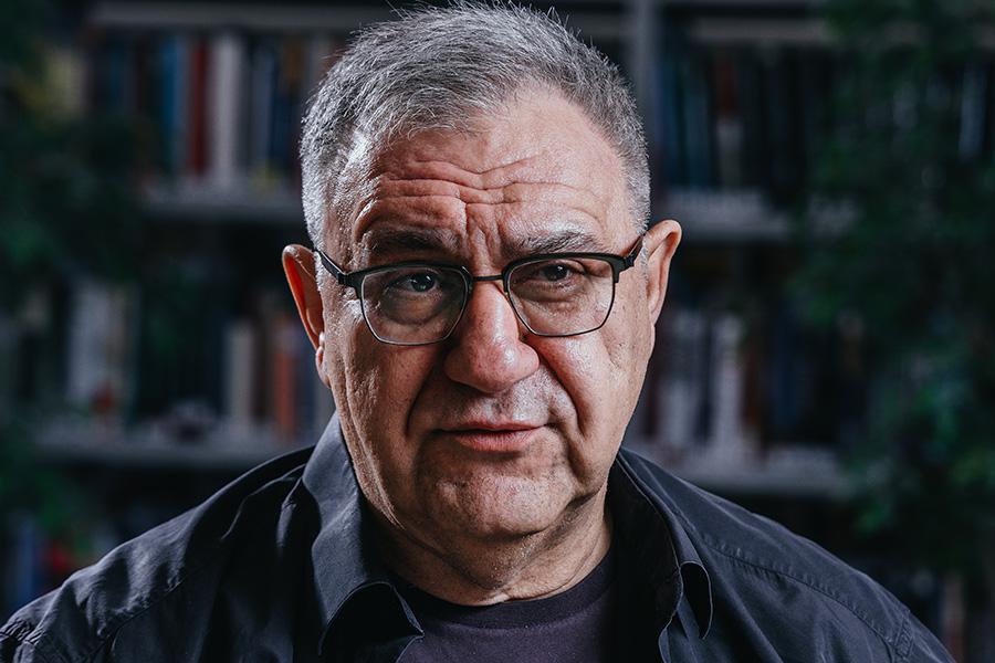 Александр Акопов