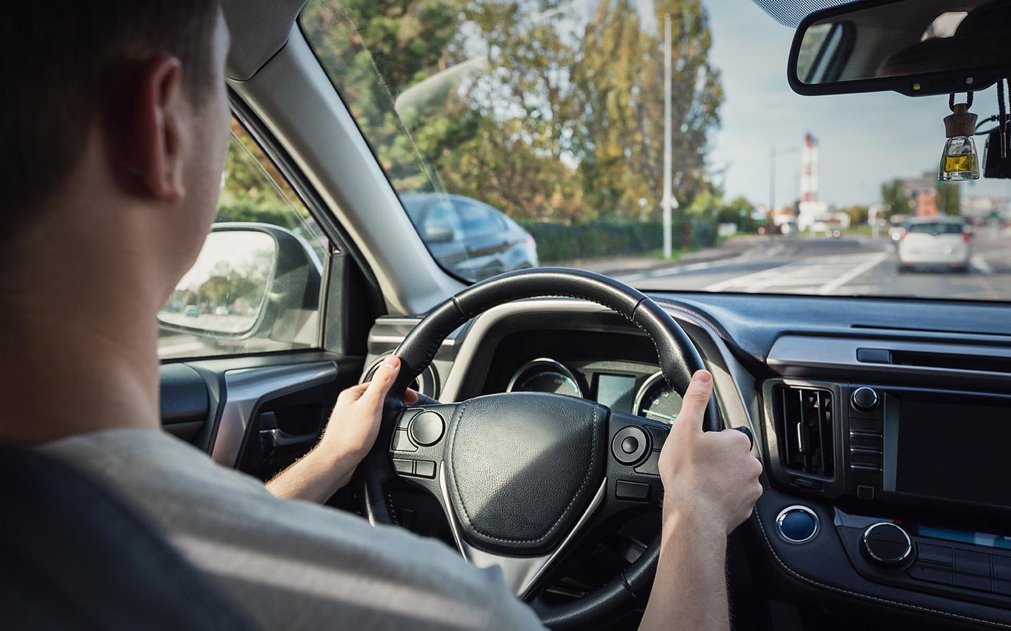 С какого момента начинается стаж вождения у водителя и как он считается