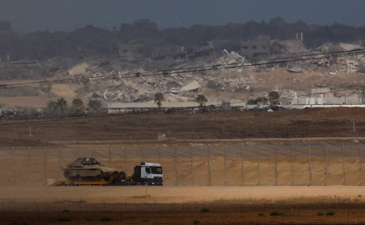 Ammar Awad / Reuters