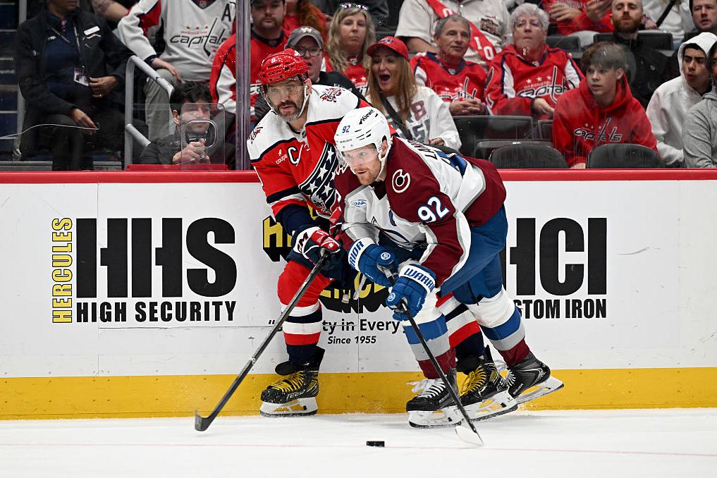 Габриэль&nbsp;Ландескуг и Александр Овечкин