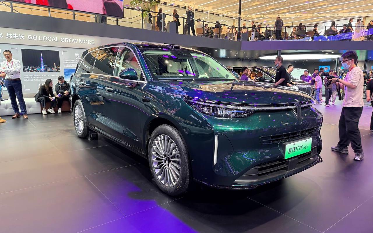 Представлен флагманский кроссовер Wey V9X. Его ждут в России в 2026 году
