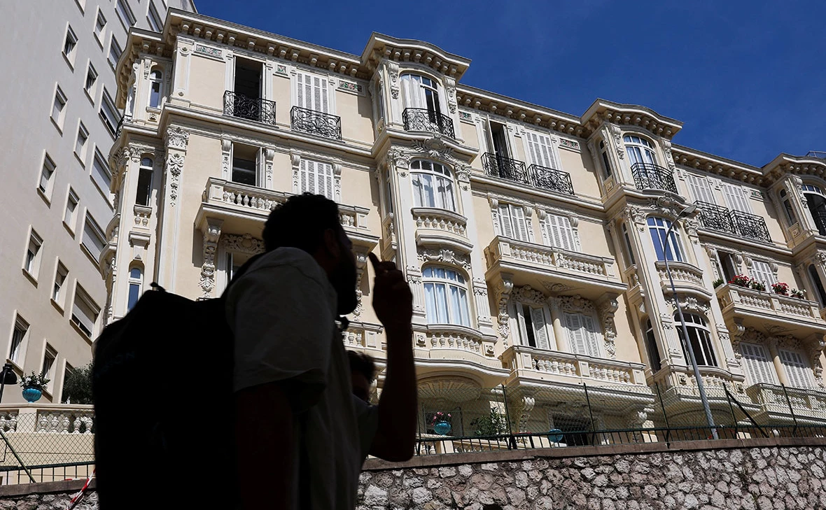 Alexandre Dimou / Reuters