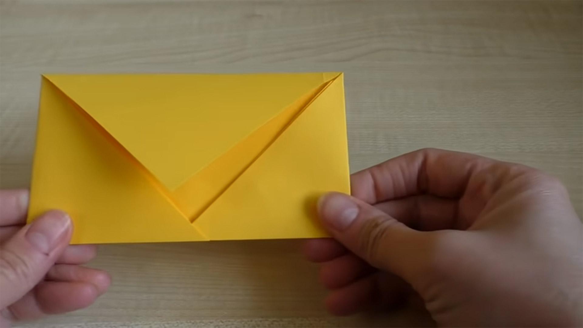 9 простых идей, как сделать конверт из бумаги A4