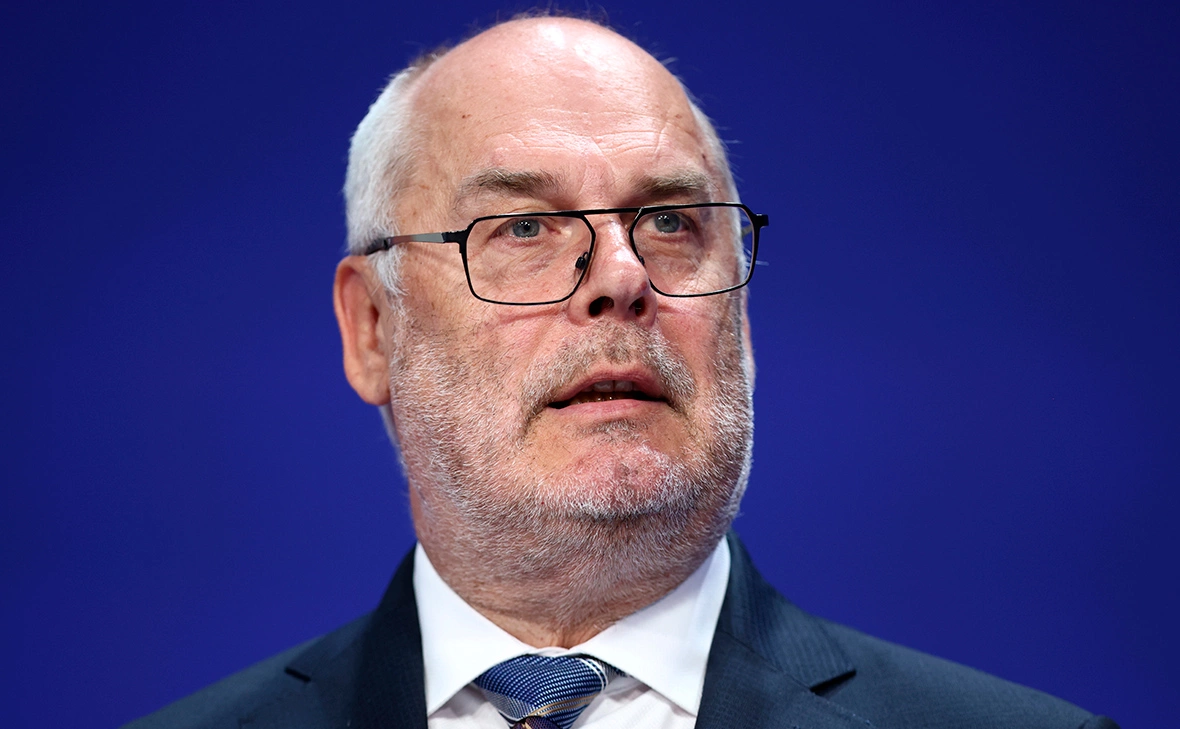 Henry Nicholls / Getty Images