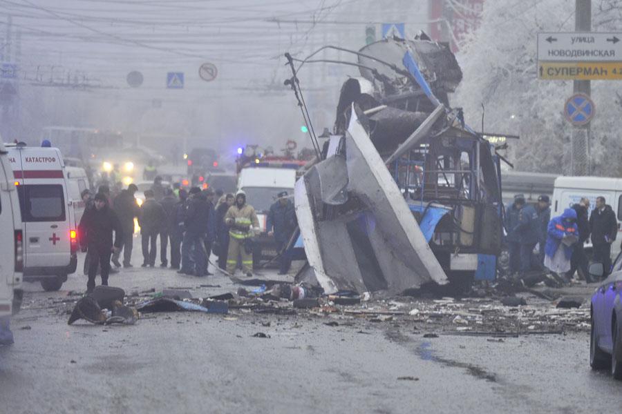 Взорванный троллейбус в Дзержинском районе Волгограда, 2013 год