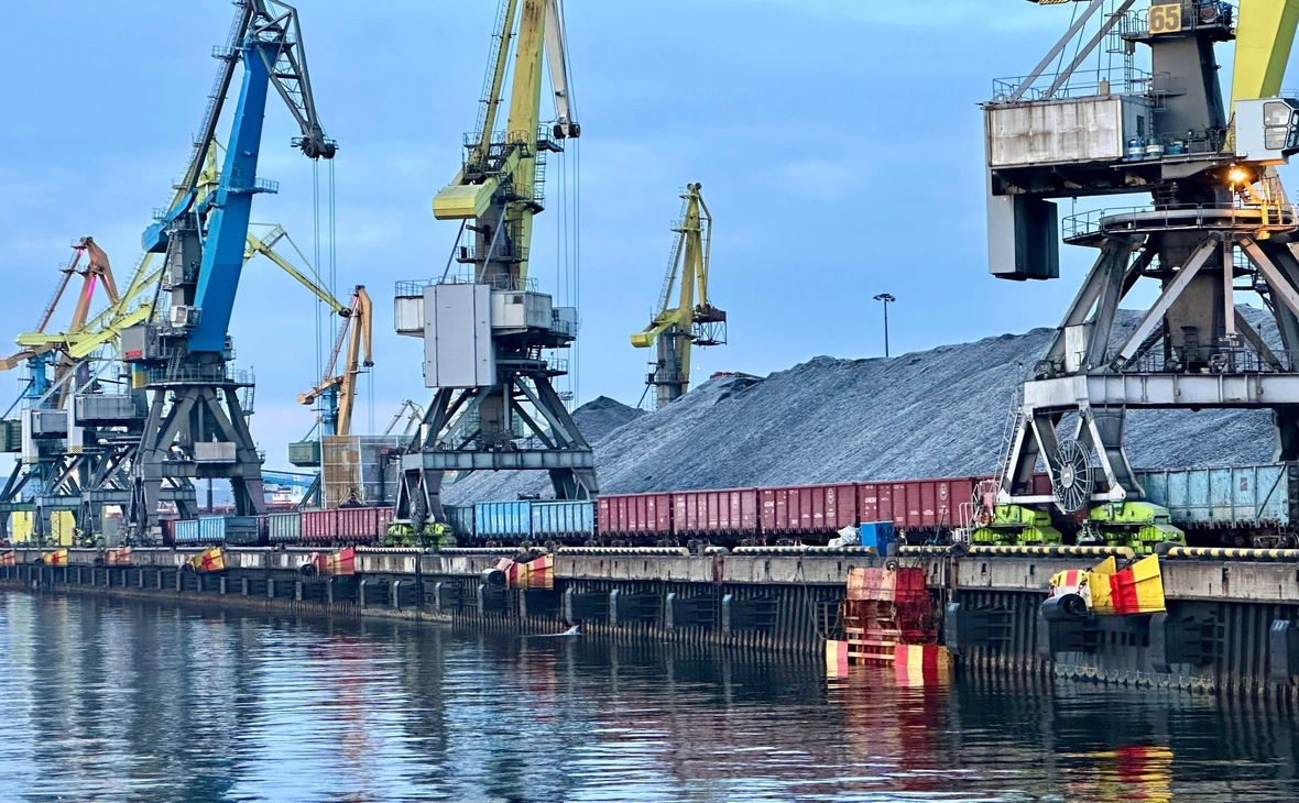 Мурманский морской торговый порт / vk.com