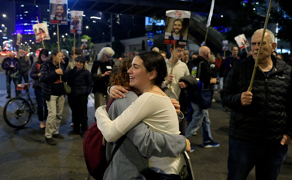 Amir Levy / Getty Images