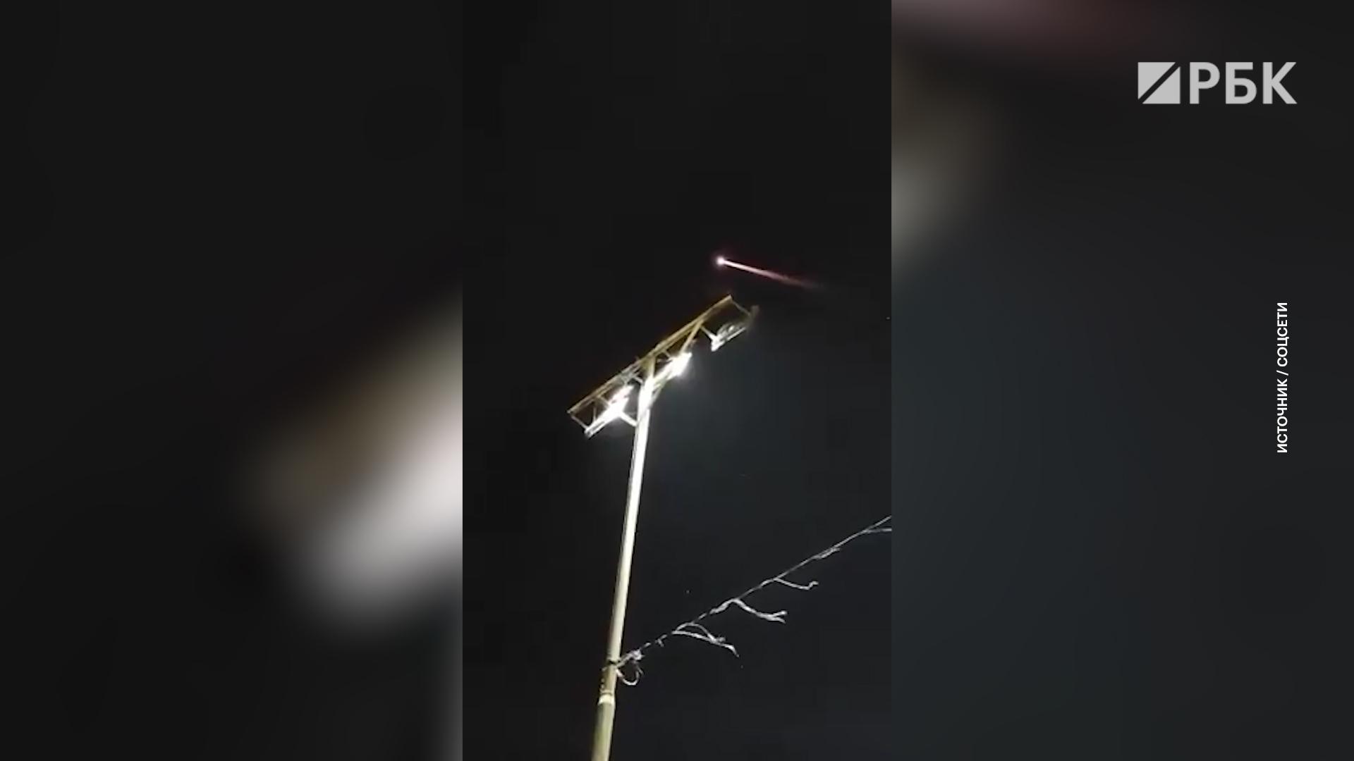 Крупный метеорит упал в Индонезии. Видео