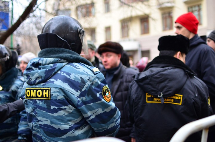Приговор "узникам Болотной": полиция усилила оцепление у здания суда