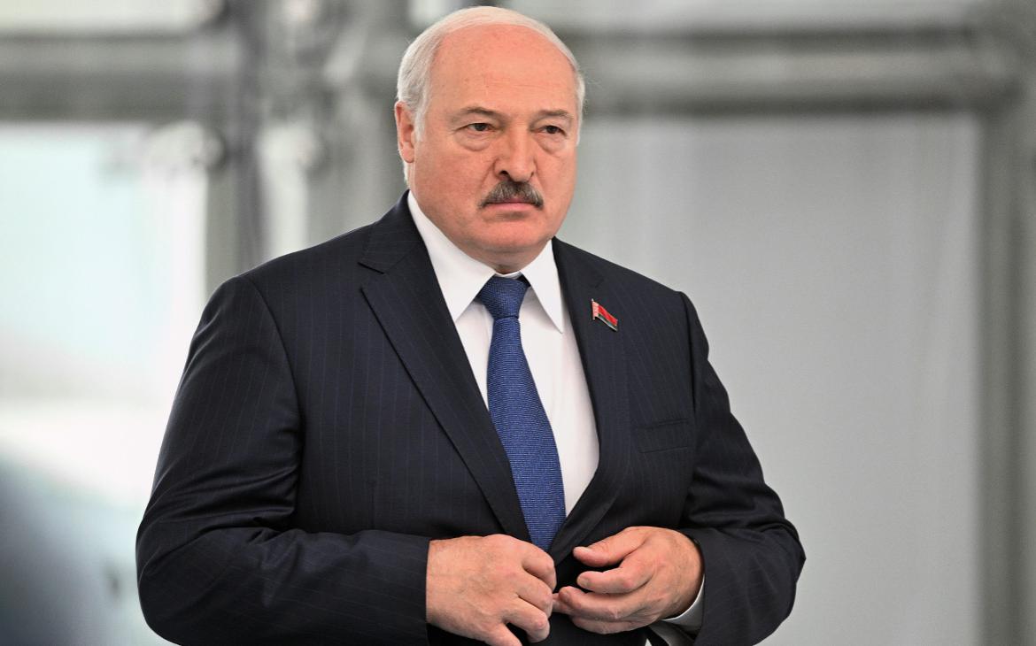 Лукашенко увидел причастность США к расстрелу военных России на Украине