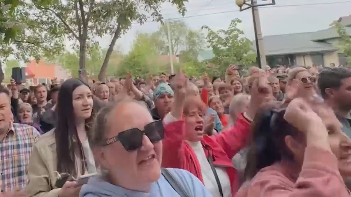 Протестующие в Гагаузии пригрозили приехавшим в ЦИК силовикам