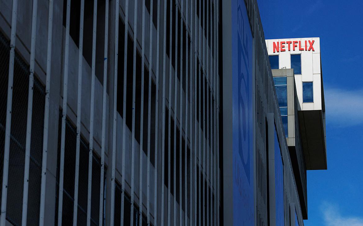 WSJ рассказала, зачем команда Трампа может помешать «мегасделке» Netflix