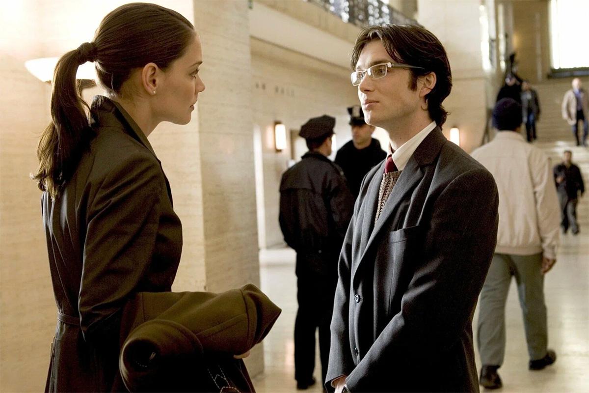 Кадр из фильма «Бэтмен: Начало (2005)»