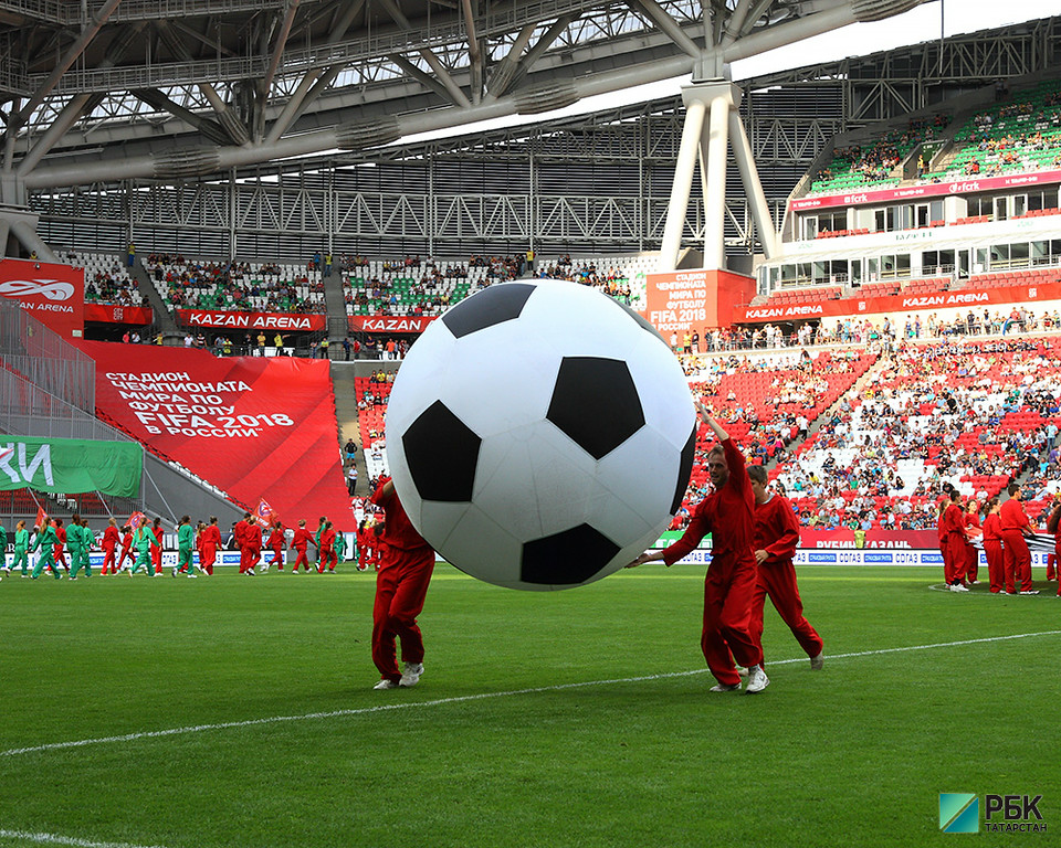 Казанцам покажут 6-килограммовый кубок FIFA из чистого золота