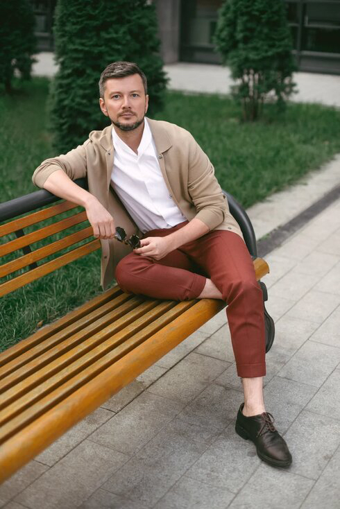 Евгений Тихонович в брюках из шерсти&nbsp;Crispaire