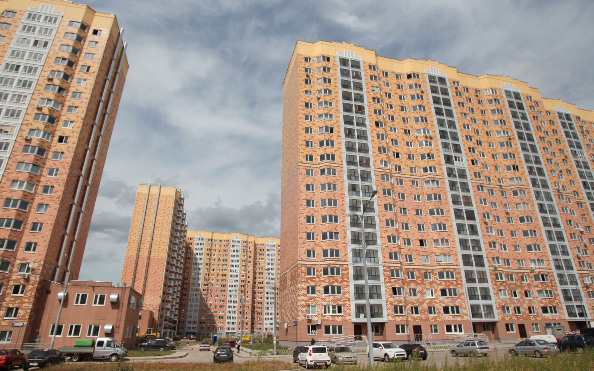 В октябре&nbsp;средние цены на первичное жилье выросли на 0,9% и на данный момент составляют 87,3 тыс. руб. за 1 кв. м