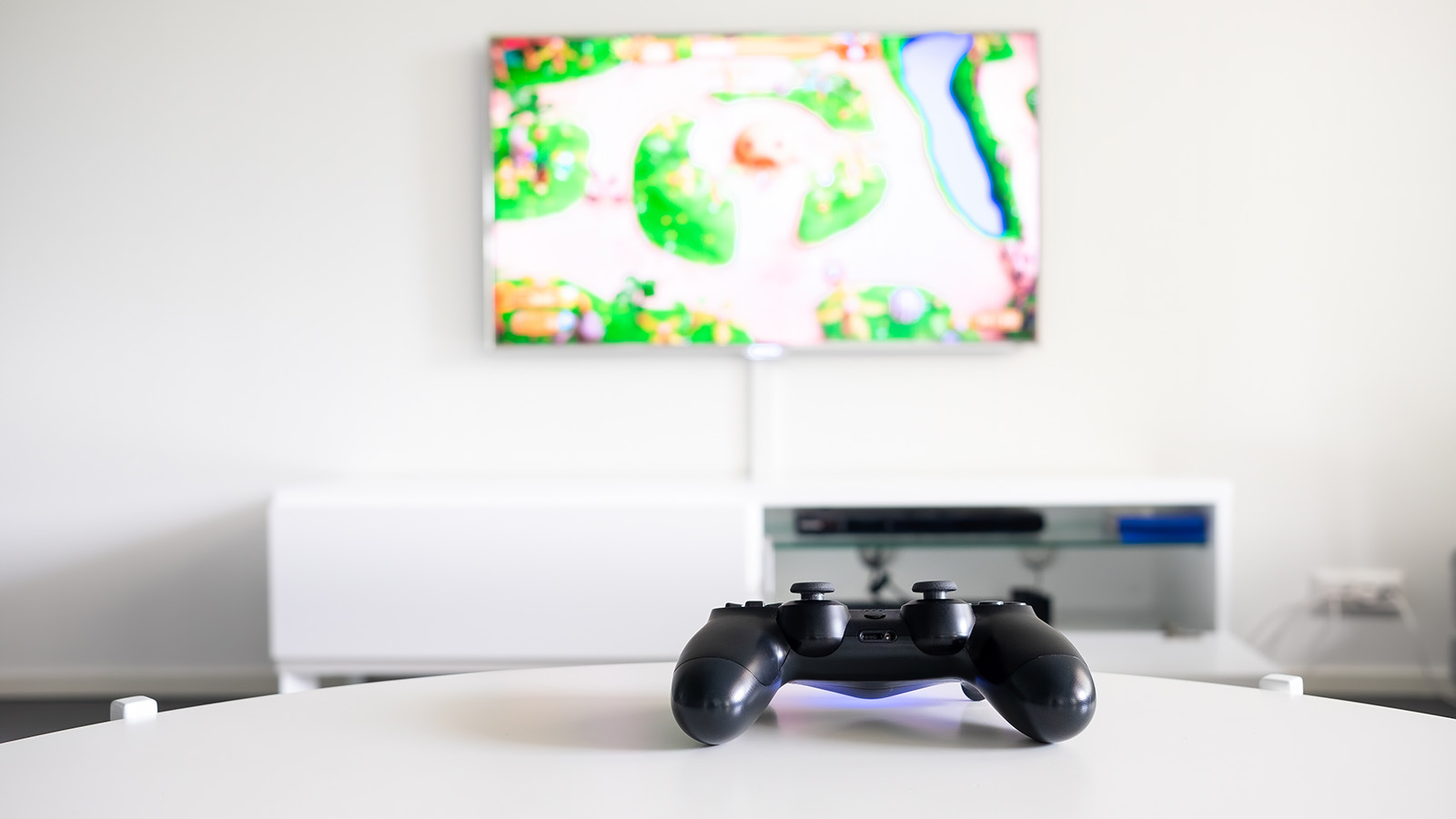 Sony запустила на PS5 сервис Live TV с более чем 100 каналами