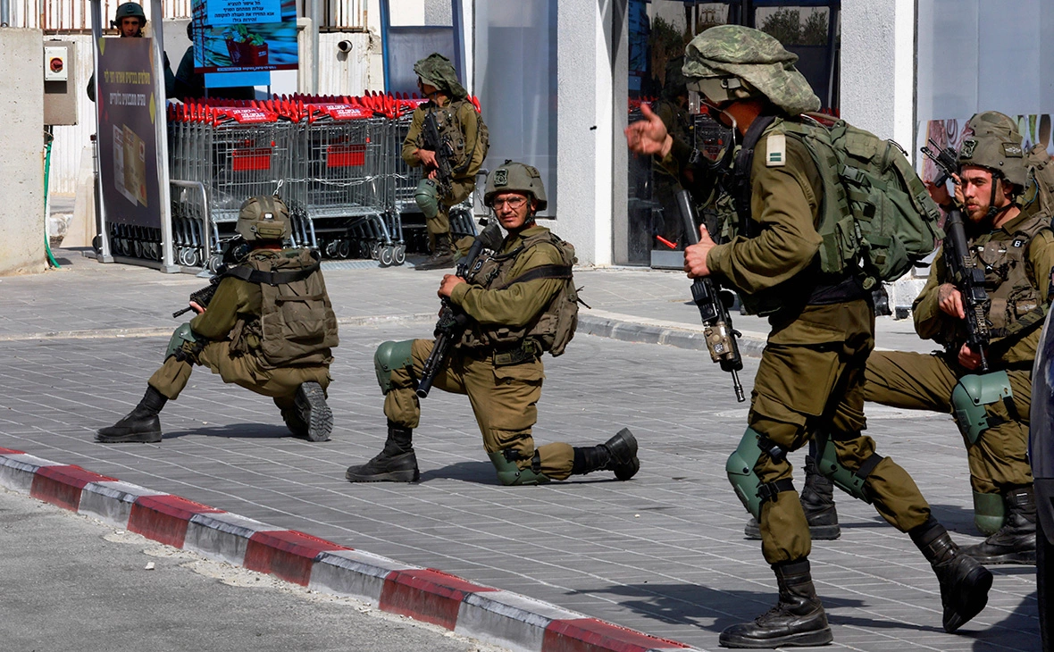 Ammar Awad / Reuters