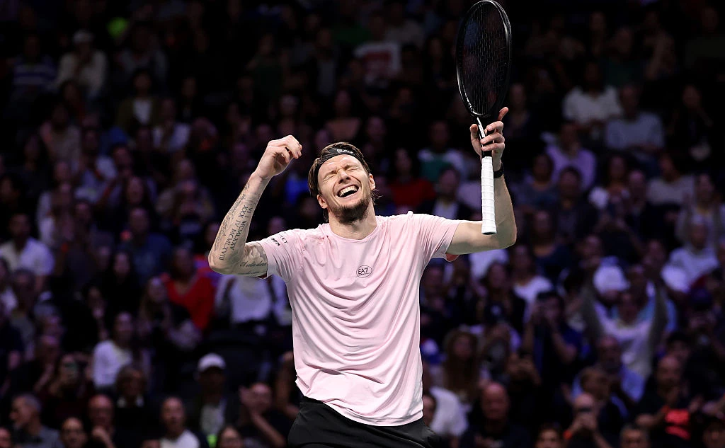  Julian Finney / Getty Images