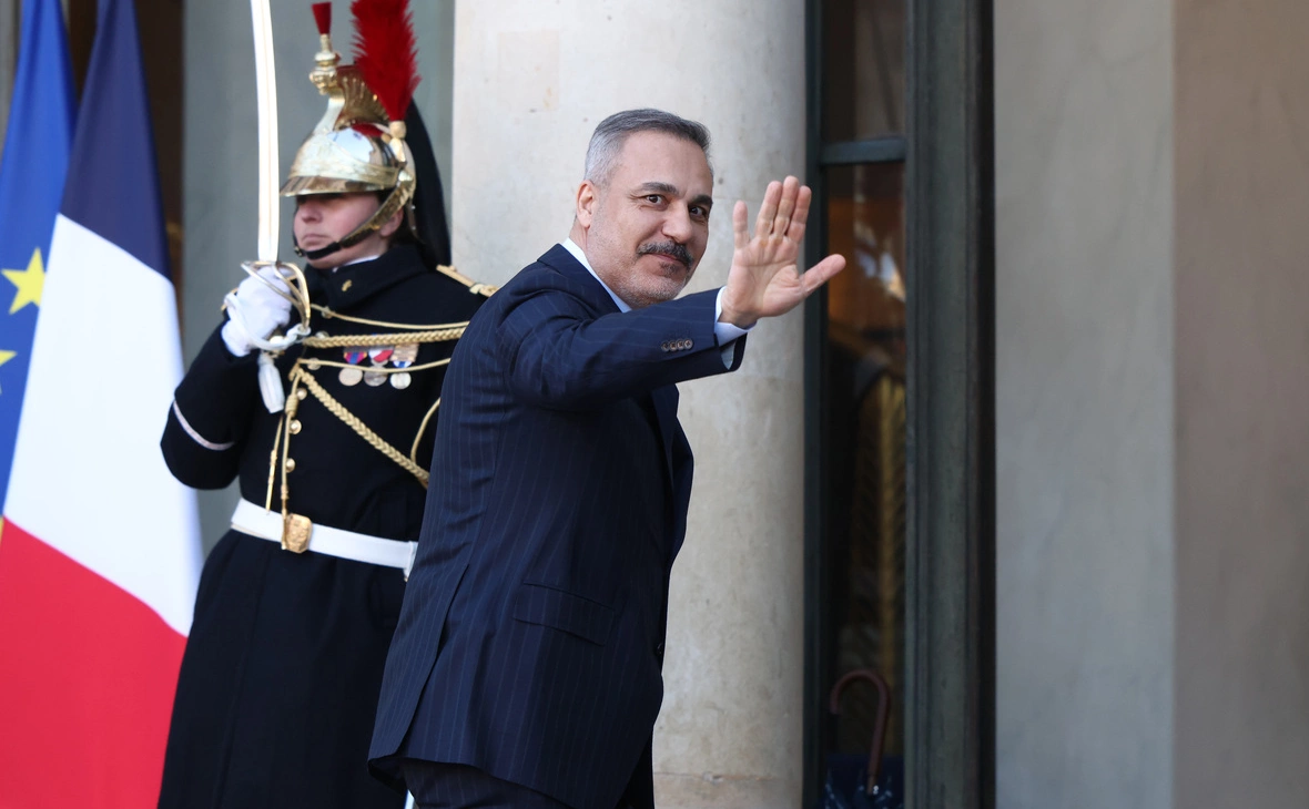 Tom Nicholson / Getty Images