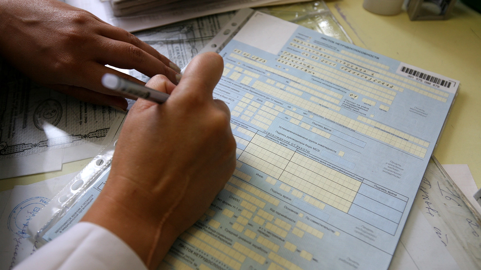 В России хотят изменить порядок выдачи больничных. Кого коснется