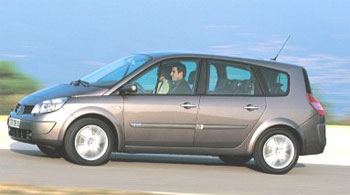 Grand Scenic II – в России от 22.599 долл.