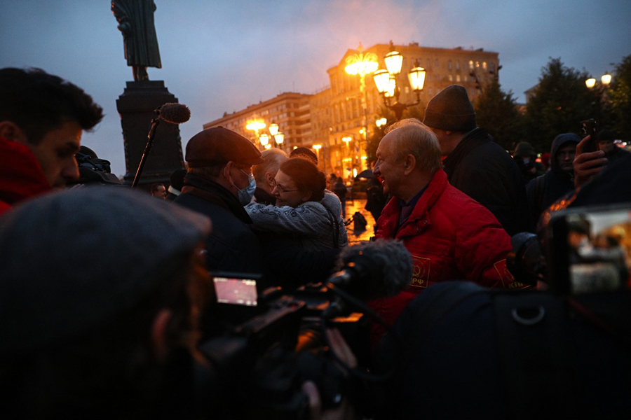Несогласованная акция протеста против итогов выборов в Москве