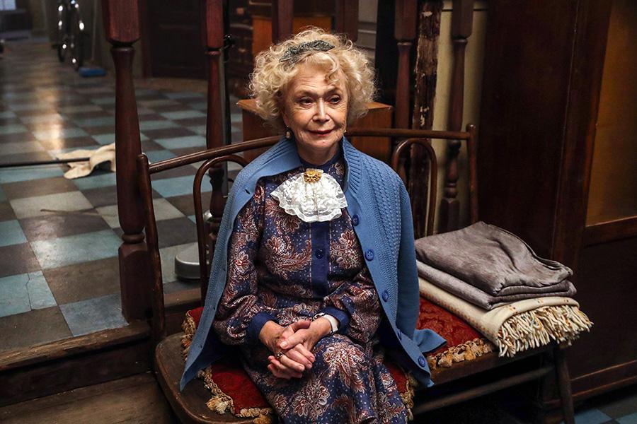 Светлана Немоляева во время съёмок фильма &laquo;Этаж&raquo; режиссёра Станислава Мареева на киностудии &laquo;Ленфильм&raquo;, 8 апреля 2019 года