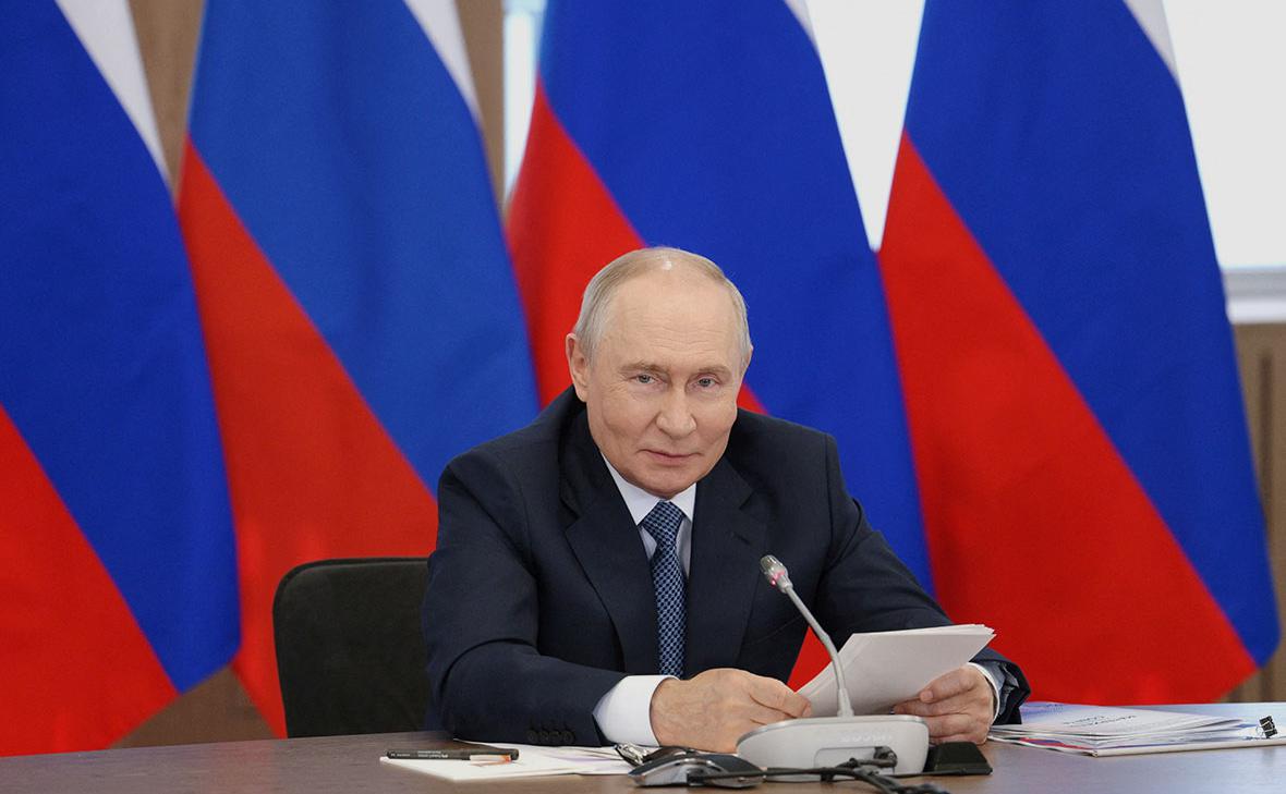 Путин объявил о создании Национальной базы генетической информации