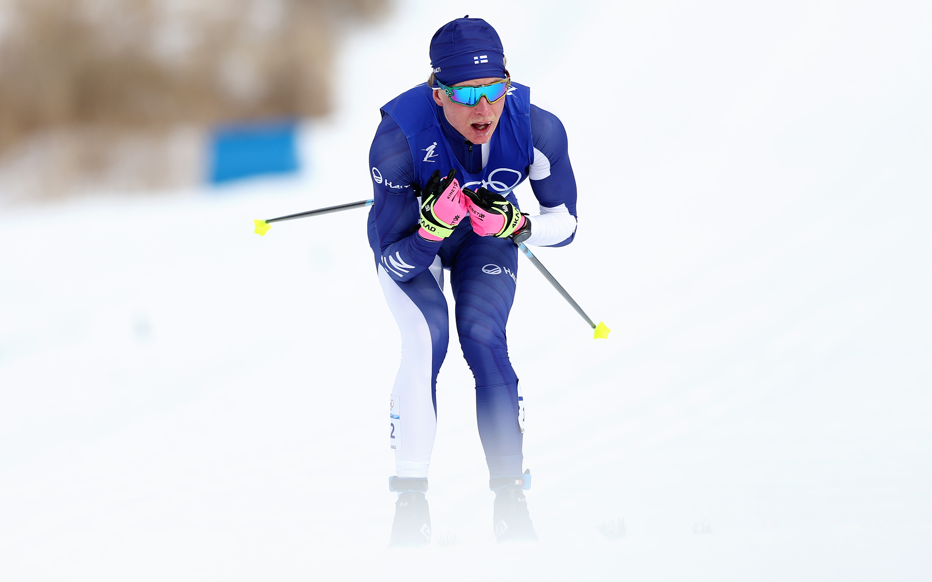 Olympic Skier Freezes Penis