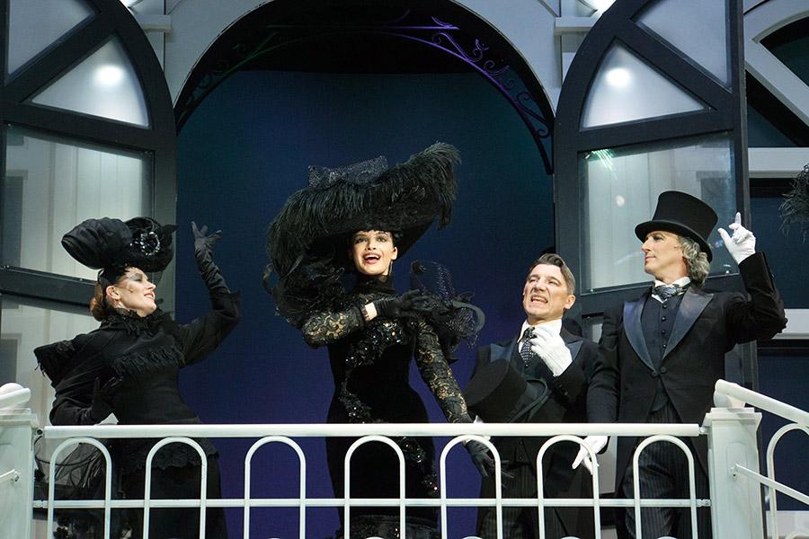 Ольга Красько в спектакле &laquo;Моя прекрасная леди&raquo;, 2019 год