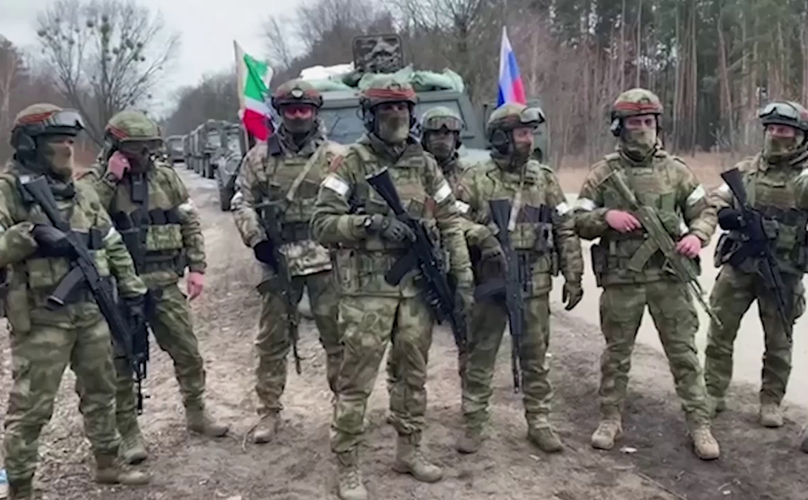 Кадыров заявил о чеченских военных «в непосредственной близости» от Киева"/>













