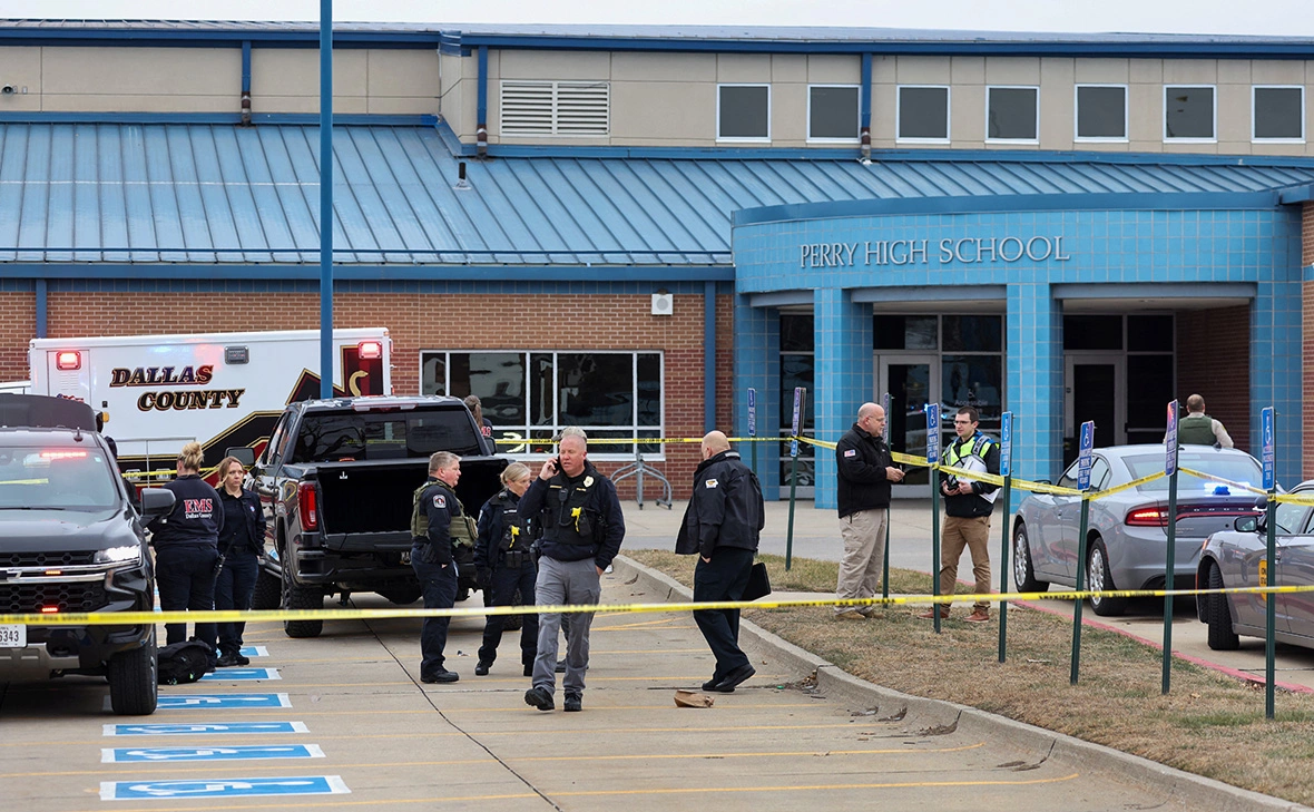 Scott Morgan / Reuters