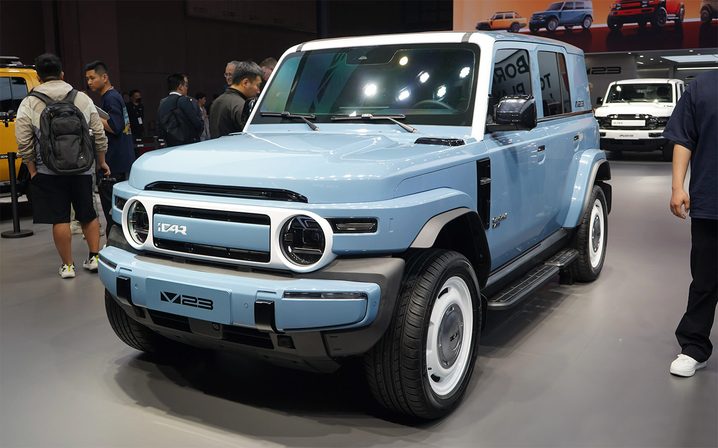 
            5 модных кроссоверов Шанхая-2025. Они все похожи на Land Rover
        