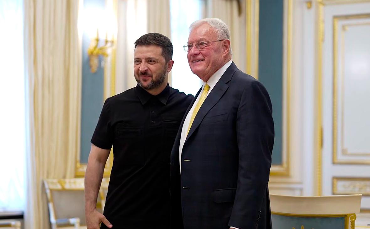 Владимир Зеленский и Кит Келлог (слева направо)