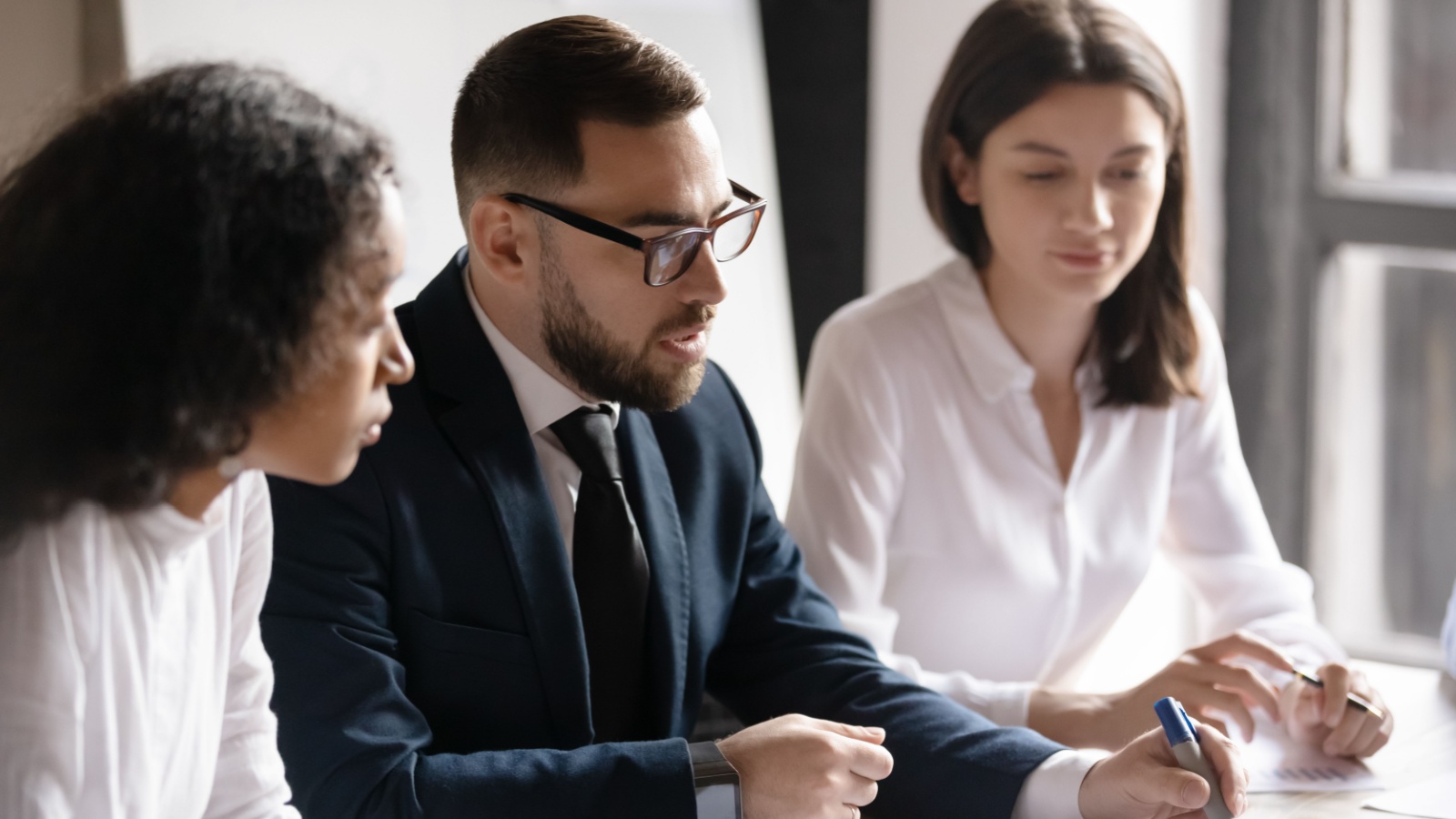 Праздник появился в США, поэтому его первоначальное название — День босса