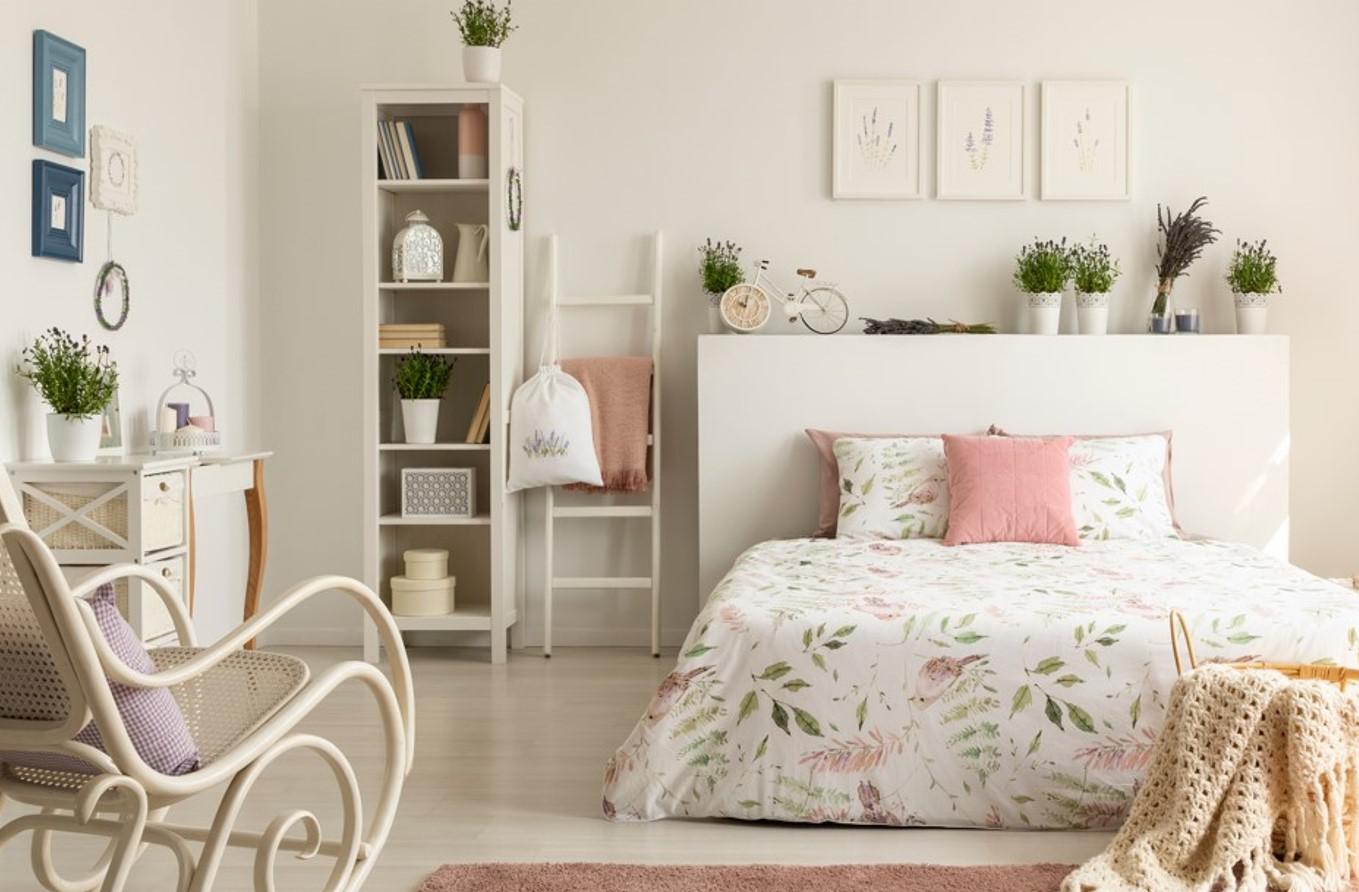 Дизайн маленькой спальни: советы по оформлению с фото