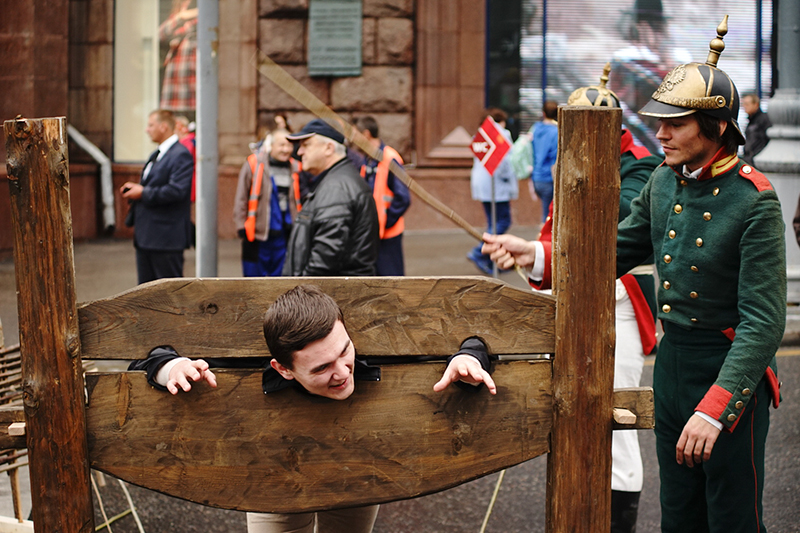Историко-патриотический фестиваль на Тверской продемонстрировал разные эпохи из жизни страны