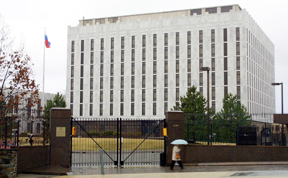 Здание российского посольства в США