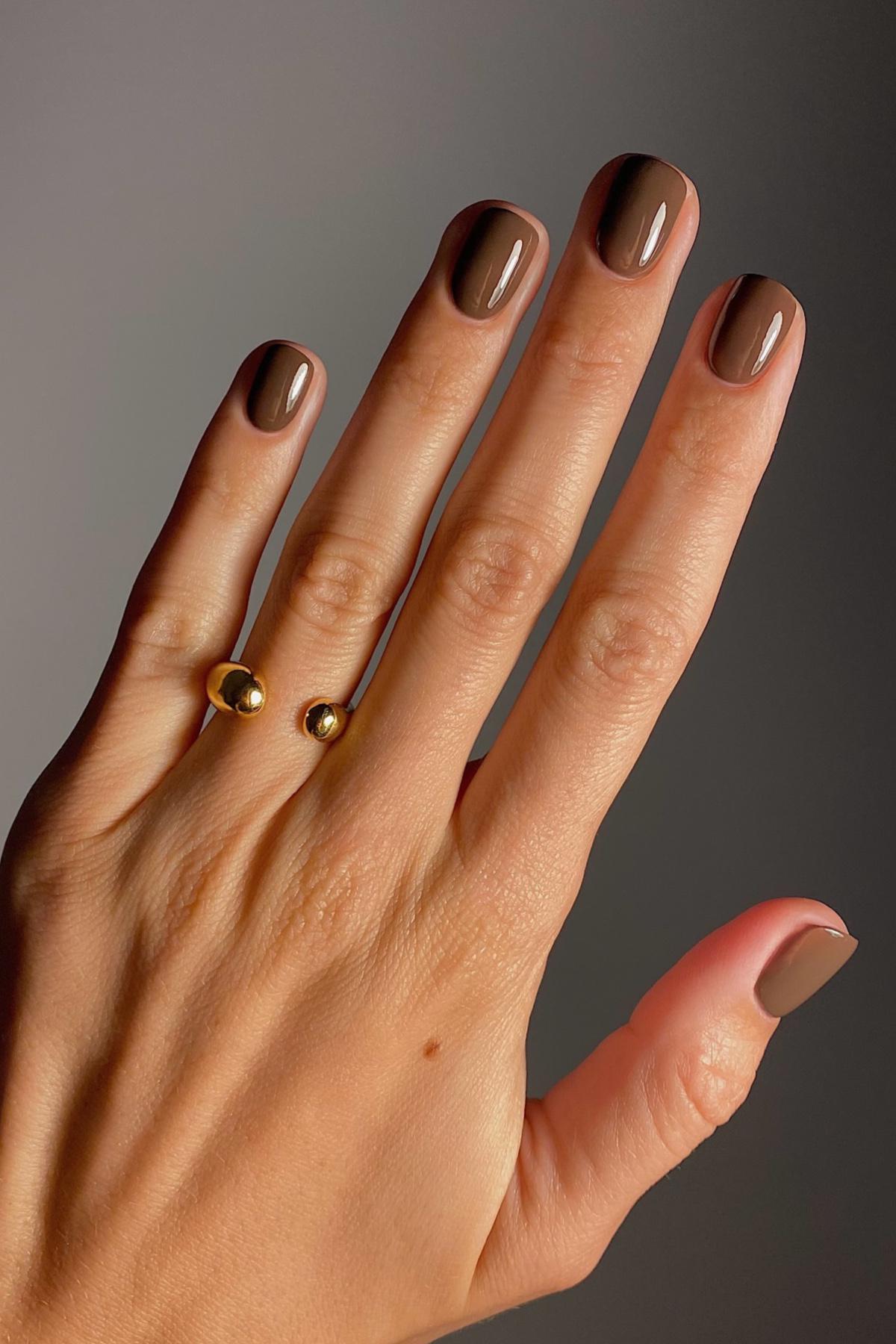 Шоколадные оттенки выглядят элегантно