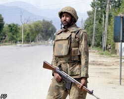 Пакистанская армия начала наступление на боевиков "Талибана"