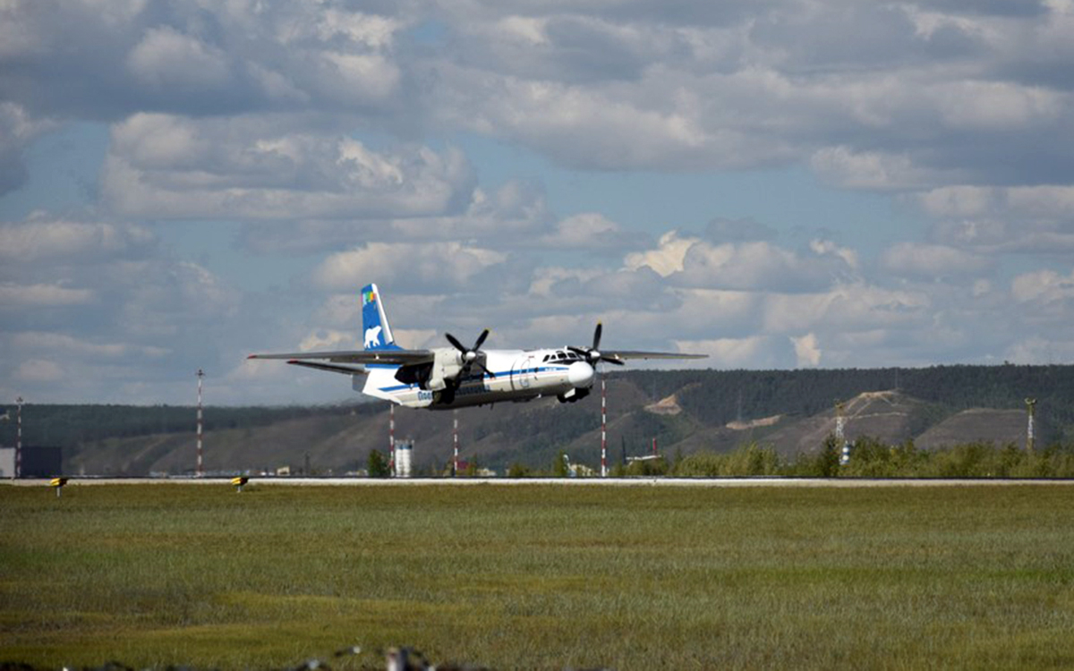 В Якутии проверят недопуск в самолет летевшей на операцию девочки