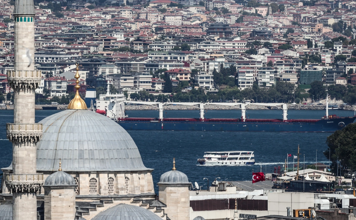 Sedat Suna / EPA / ТАСС