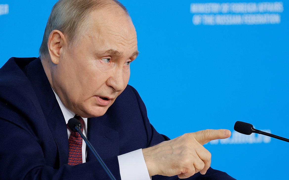 Путин рассказал о переговорах о будущем Херсонской и Запорожской областей