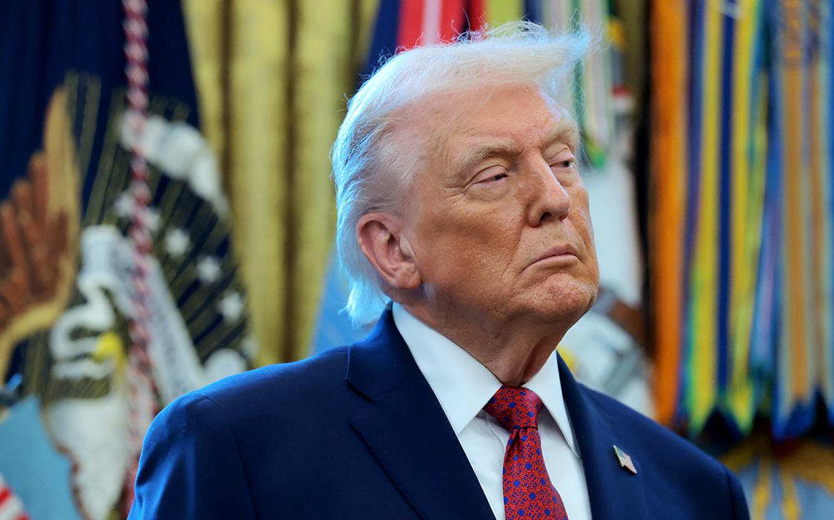 Трамп заявил об отказе российских военных связываться с США из-за танкера