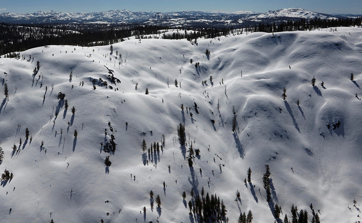 Bob Strong / Reuters